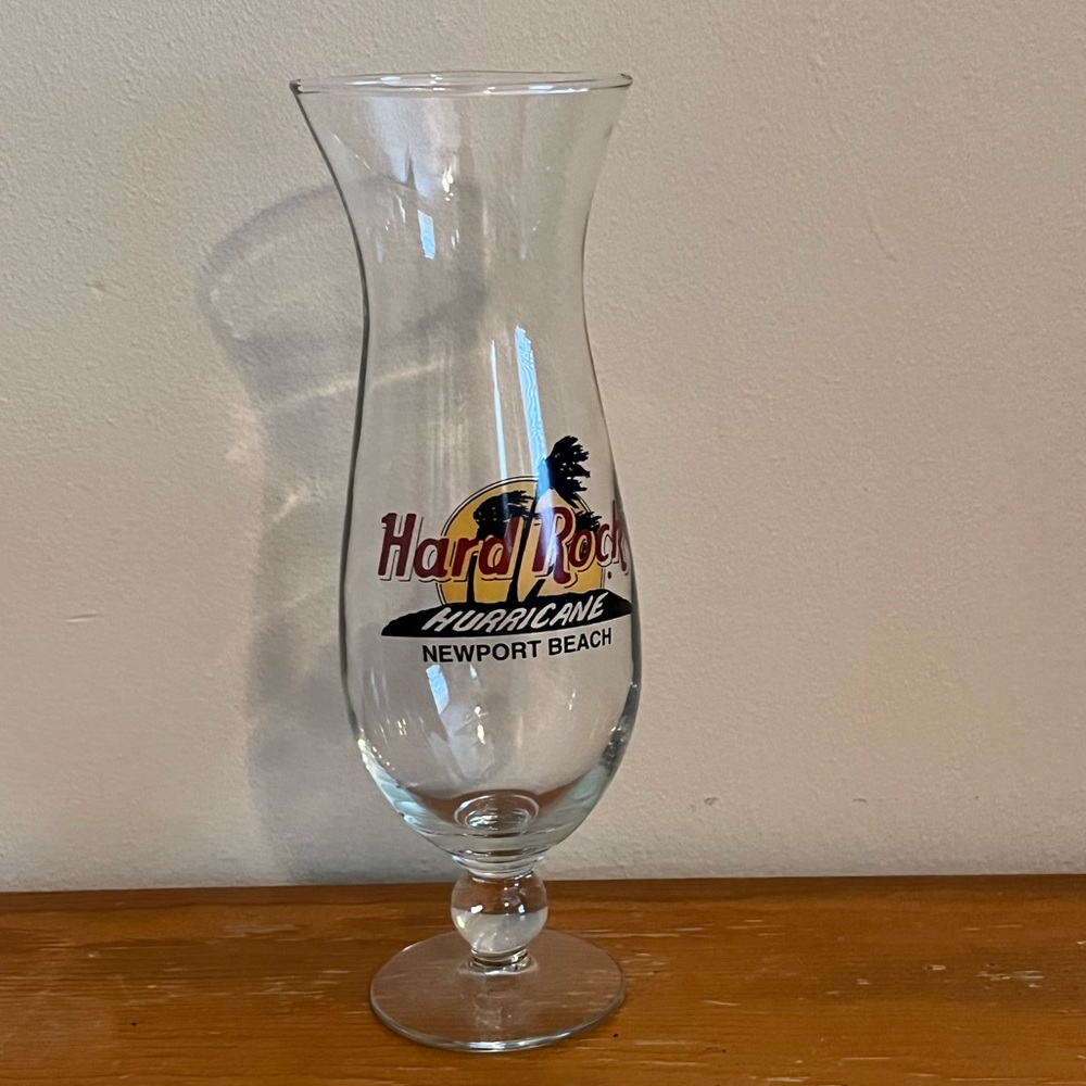 Hard Rock Cafe Hurricane Newport Beach Souvenir Beer Glass 20 Oz.